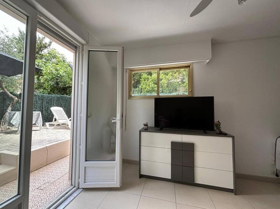 Studio Cosy Terrasse Front Mer Cagnes-sur-Mer Exteriér fotografie